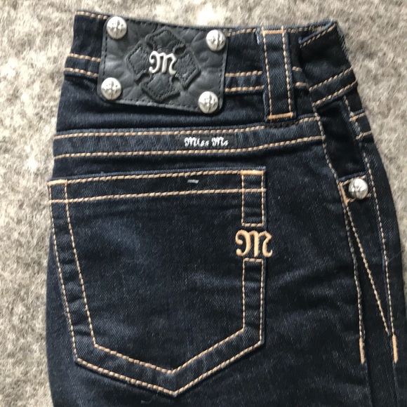 Miss Me Designer Skinny Jeans - Picture 3 of 10